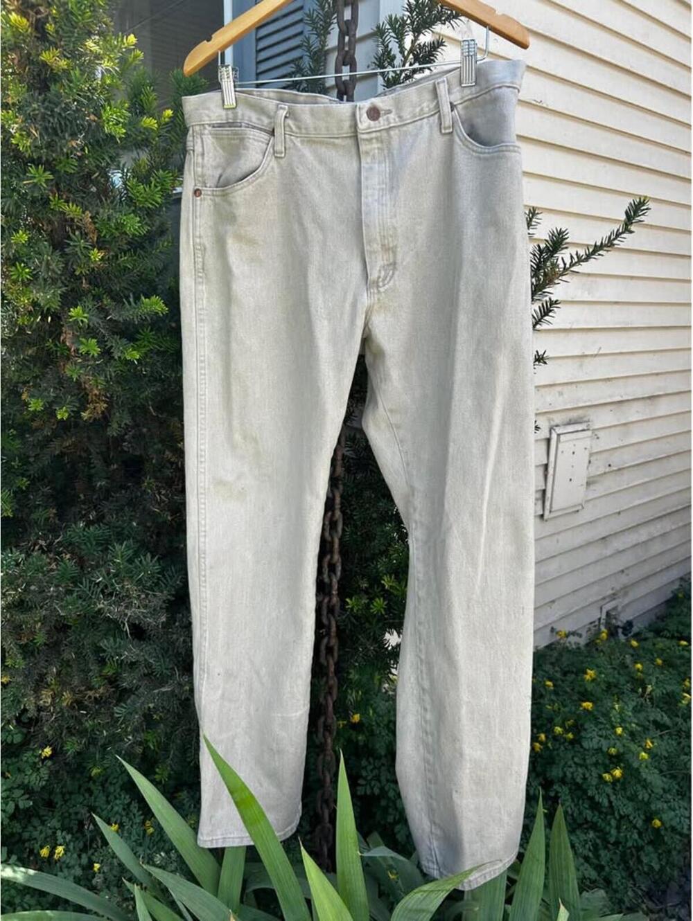 Wrangler Men's Beige Straight Leg Jeans Waist 36 Inseam 32